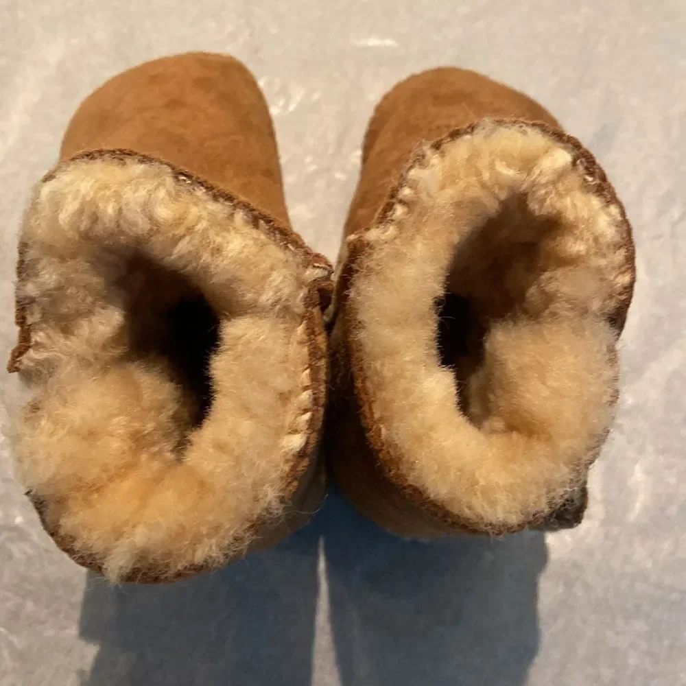 UGG cozy brown